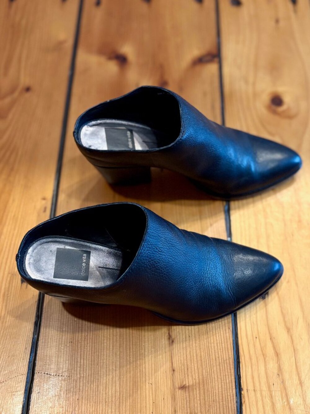 Dolce Vita Roya Black Leather Pointed Toe Mules, size 7 - Picture 2 of 10